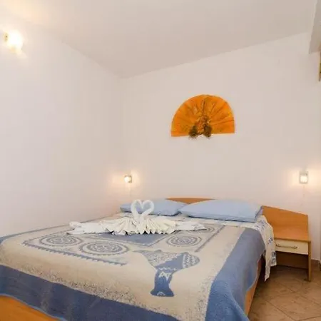 Dinga -borak - Two Bedroom With Terrace No 1 * Potomje