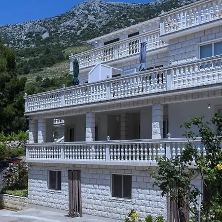 Dinga -borak - Two Bedroom With Terrace No 1