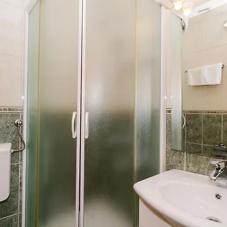 דירה Dinga -borak - Two Bedroom With Terrace No 1