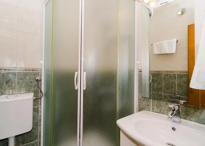 公寓 Dinga -borak - Two Bedroom With Terrace No 1